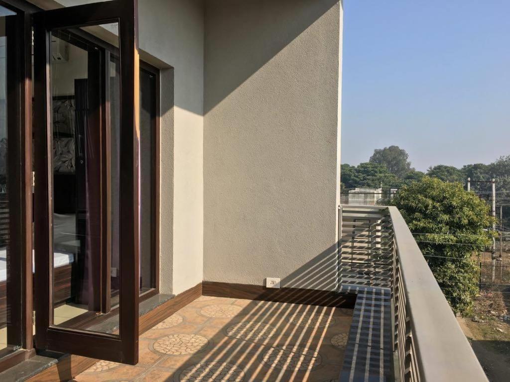 Homestays 卢迪亚纳 客房 照片